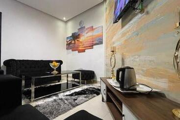 هتل Hôtel Vendôme Douala