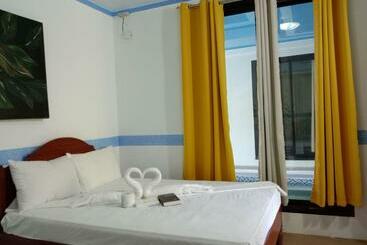 هتل Reddoorz @ Isla Virginia Beach Resort Aurora Baler