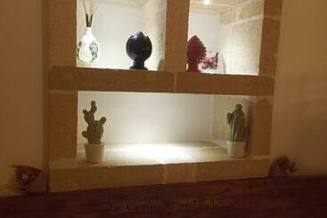 La Cantina Guest House