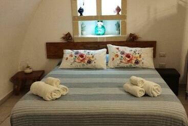 La Cantina Guest House