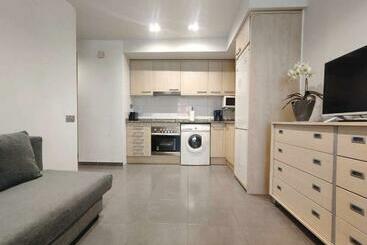 شقق خاصة سياحية Mazi Apartments Nest