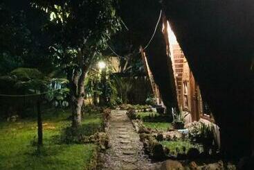 پانسیون Sab’s Hidden Inn