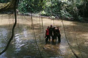 هاستل Grand Selva Lodge & Tours