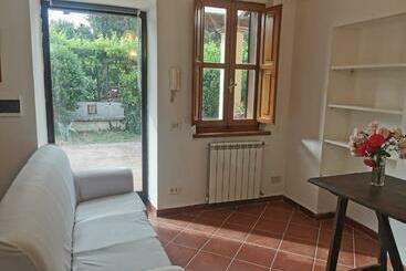 Appartamento Sulla Via Francigena Vicino Roma A 10 Mín Da Vallelunga E Lago Di Bracciano