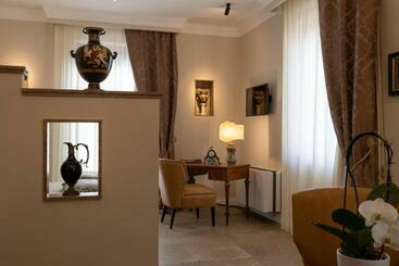 Bed & Breakfast Domus Clelia Paestum Antica Luxury Rooms