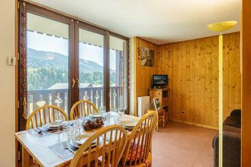 View Sur Arly E10   Happy Rentals