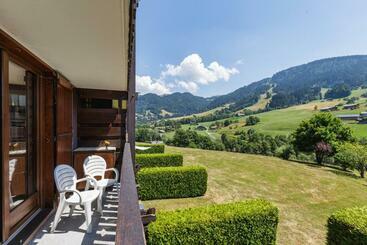 View Sur Arly E10   Happy Rentals