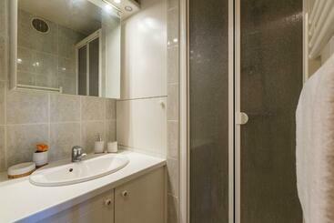 View Sur Arly E10   Happy Rentals