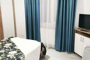 شقق خاصة سياحية New Cozy Apartment In Otopeni Near Airport