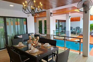 The Chic Pool Villa