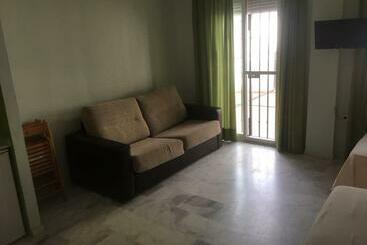 Apartahotel Doña Reyes
