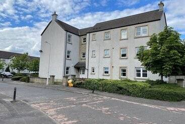 شقق خاصة سياحية Beautiful 2 Bed Apartment In Renfrew