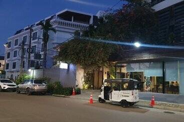 تختخواب و صبحانه Siem Reap Tevi Residence