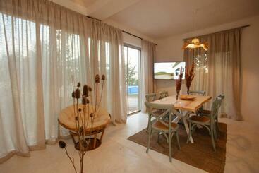 Bohouse Villa