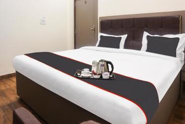 Fabhotel The Villa Ii