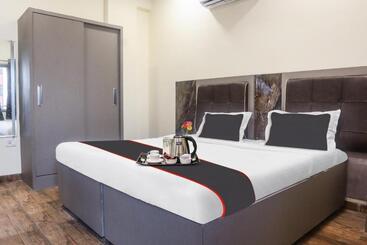 Fabhotel The Villa Ii