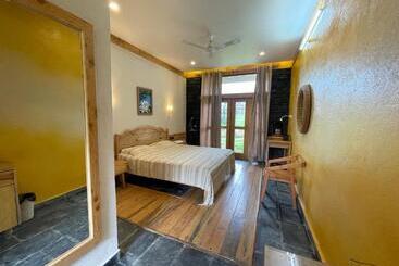 هتل Osho Himalayas Wellness Resort