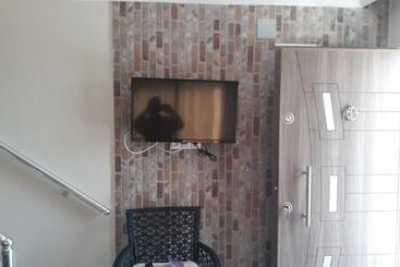 Krali̇yet Konaklari