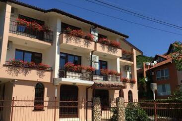 پانسیون Guest House ,,emotion