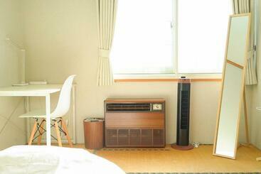 پانسیون Teshikaga Hostel Misato Economy Twin Room   Vacation Stay 98575v