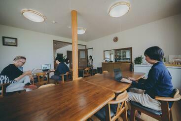 پانسیون Teshikaga Hostel Misato Economy Twin Room   Vacation Stay 98575v