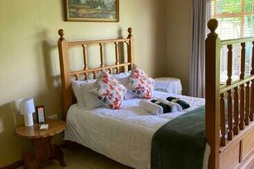 פנסיון Up The Hill Guesthouse