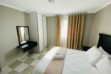 پانسیون Xaba Guest Lodge
