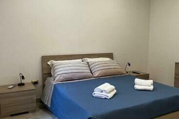 Summer Breeze Apartment   Avola