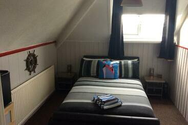 تختخواب و صبحانه Snowdon House Single Rooms For Solo Travellers