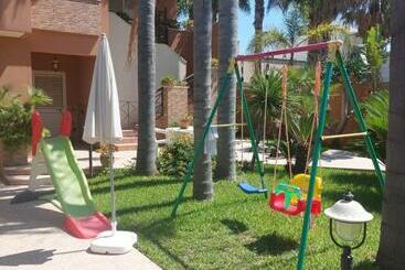 هتل آپارتمان Casa Con Giardino Giacalone