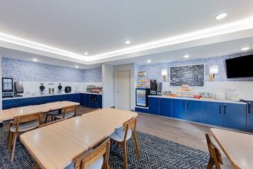 هتل Americinn By Wyndham International Falls