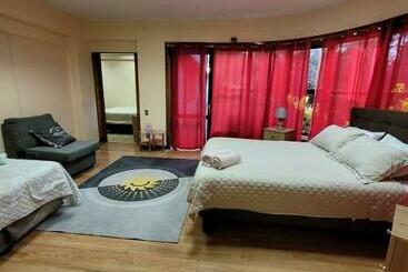 هتل Dallas House