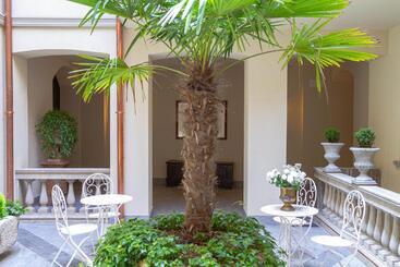 پانسیون Palazzo Glori 6