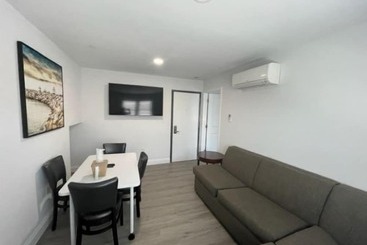 Safari Apartments