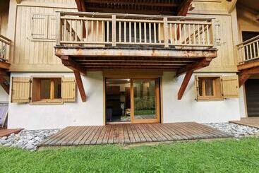 Appartement Cosy Avec Terrasse Et Parking Privé, Centre Village à 2 Pas Et Arrêt Ski Bus Proche   Fr