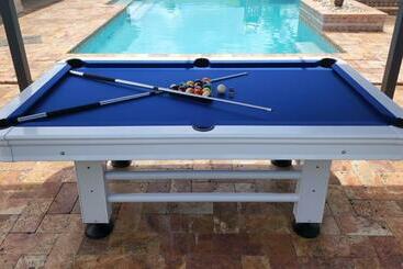 Oasis With Pool Spa Games 5br L21