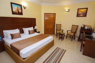 تختخواب و صبحانه World Inn Karachi