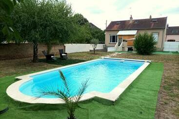 Gîte Moulins, 4 Pièces, 6 Personnes   Fr 1 489 390