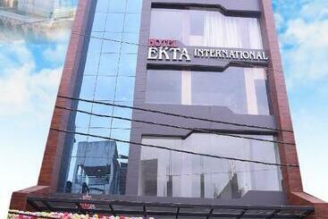 هتل Ekta International !! 300 Mts From Baba Baidyanath Dham Temple !!