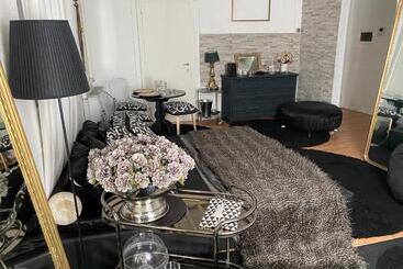 هتل Le Suites Supreme