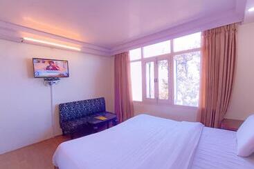 هتل Surya Resort Dalhousie