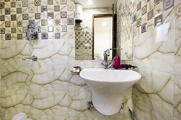 پانسیون Airway Inn   Mahipalpur Near Terminal 1