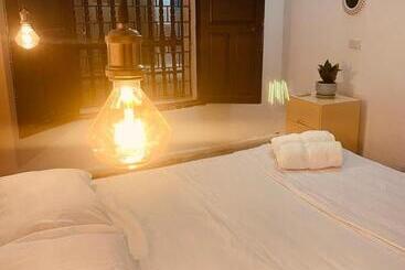 پانسیون Hostal 1545