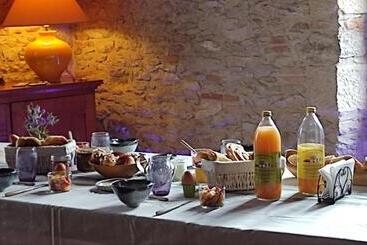 مبيت وإفطار Domaine Les Garrigues