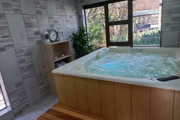 צימר St Eve Lodge & Spa
