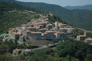 Borgo Di Buriano Accoglienza Turistica Diffusa