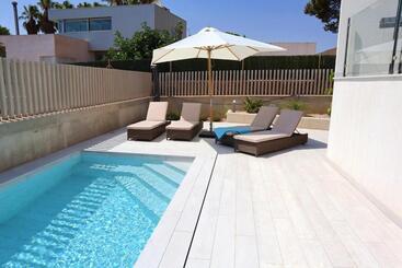 Casa Mirabelle, A La Azohia Dream By The Sea