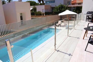 Casa Mirabelle, A La Azohia Dream By The Sea