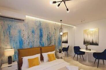 Government Deluxe Studio By Magic Apartments
