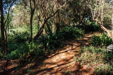 هتل Farm Stay At Rosemary Cottage On Haldon Estate